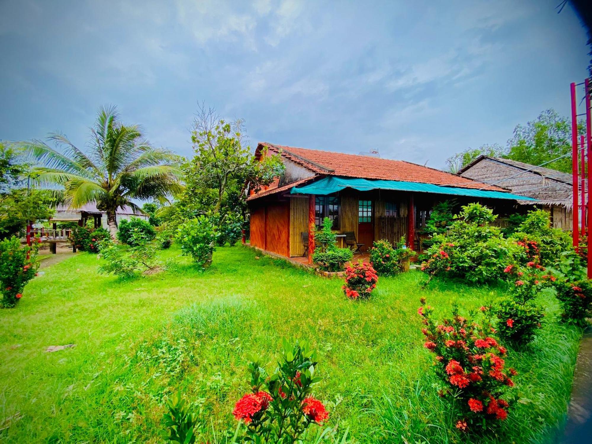 Mekong Riverside Homestay Віньлонґ Екстер'єр фото