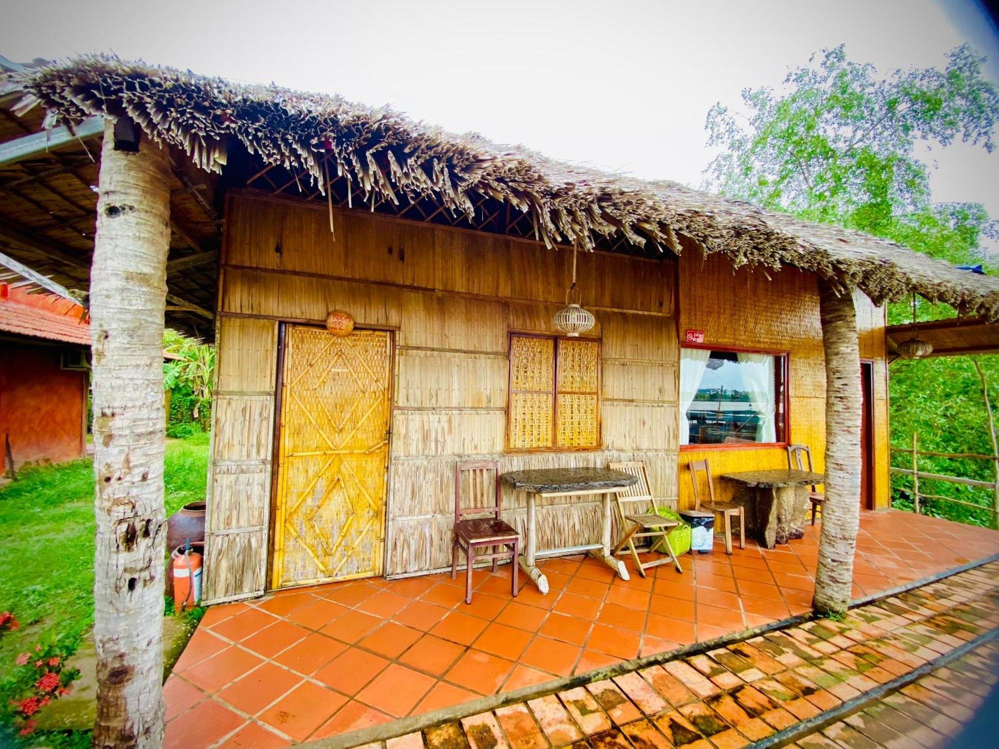 Mekong Riverside Homestay Віньлонґ Екстер'єр фото