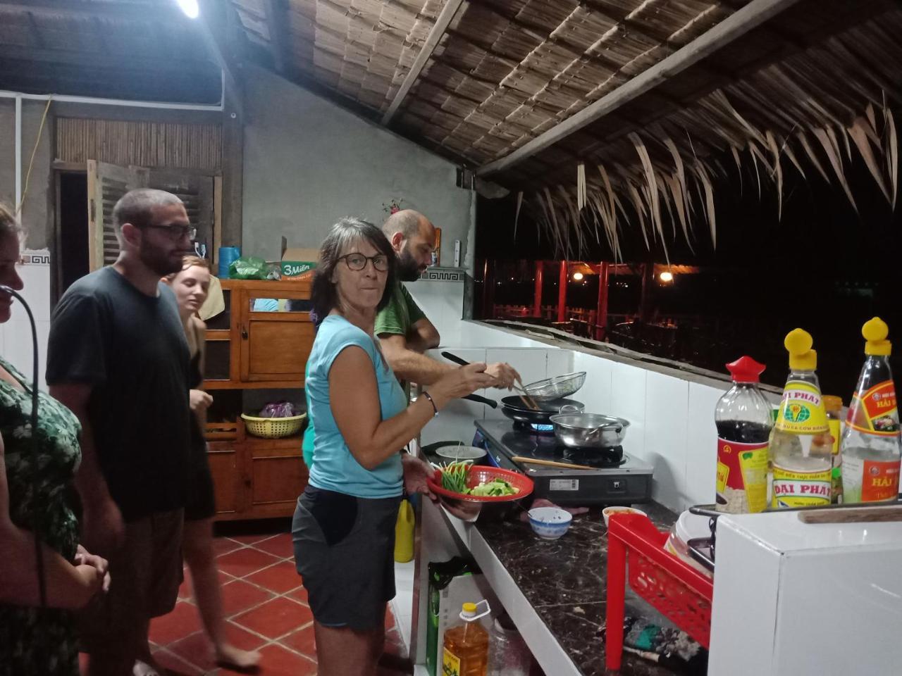 Mekong Riverside Homestay Віньлонґ Екстер'єр фото