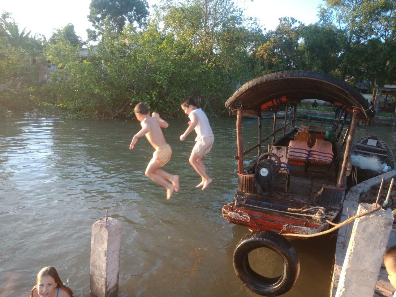 Mekong Riverside Homestay Віньлонґ Екстер'єр фото